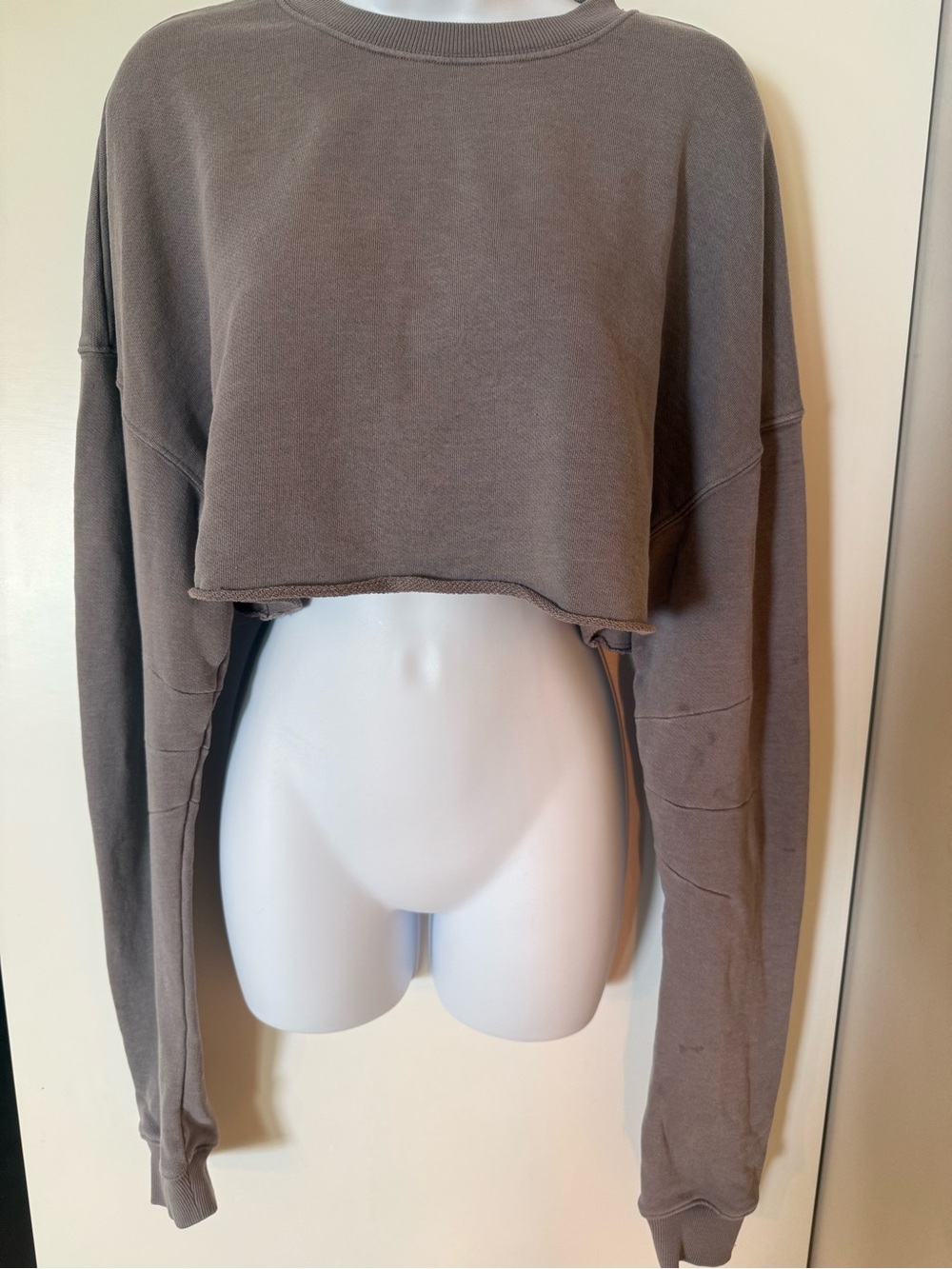ALO Extreme Crop Pull Over M Cool Grey